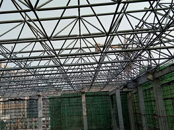 昌吉螺栓球网架工程报价